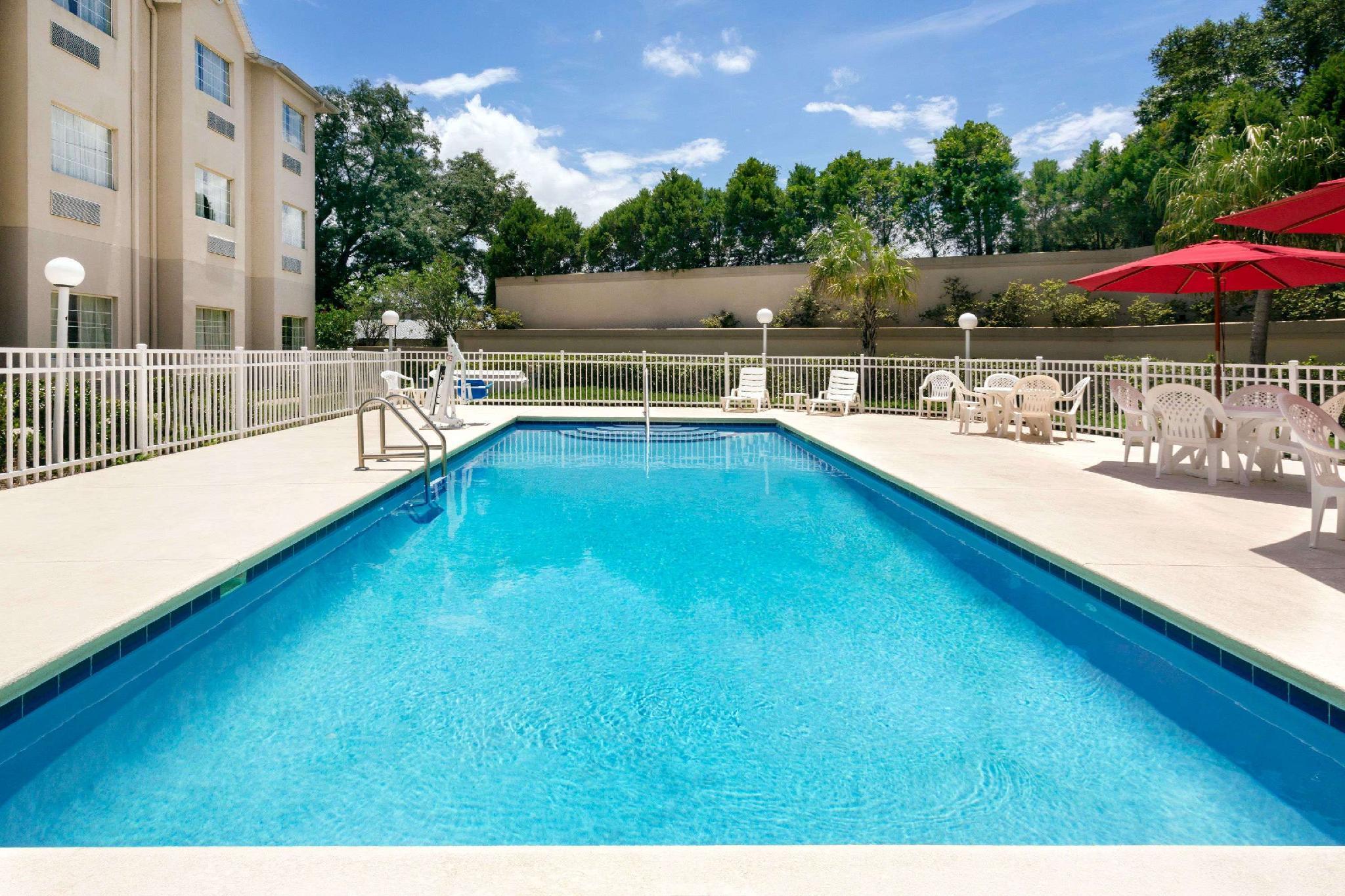Microtel Inn And Suites By Wyndham - Lady Lake/ The Villages Εξωτερικό φωτογραφία