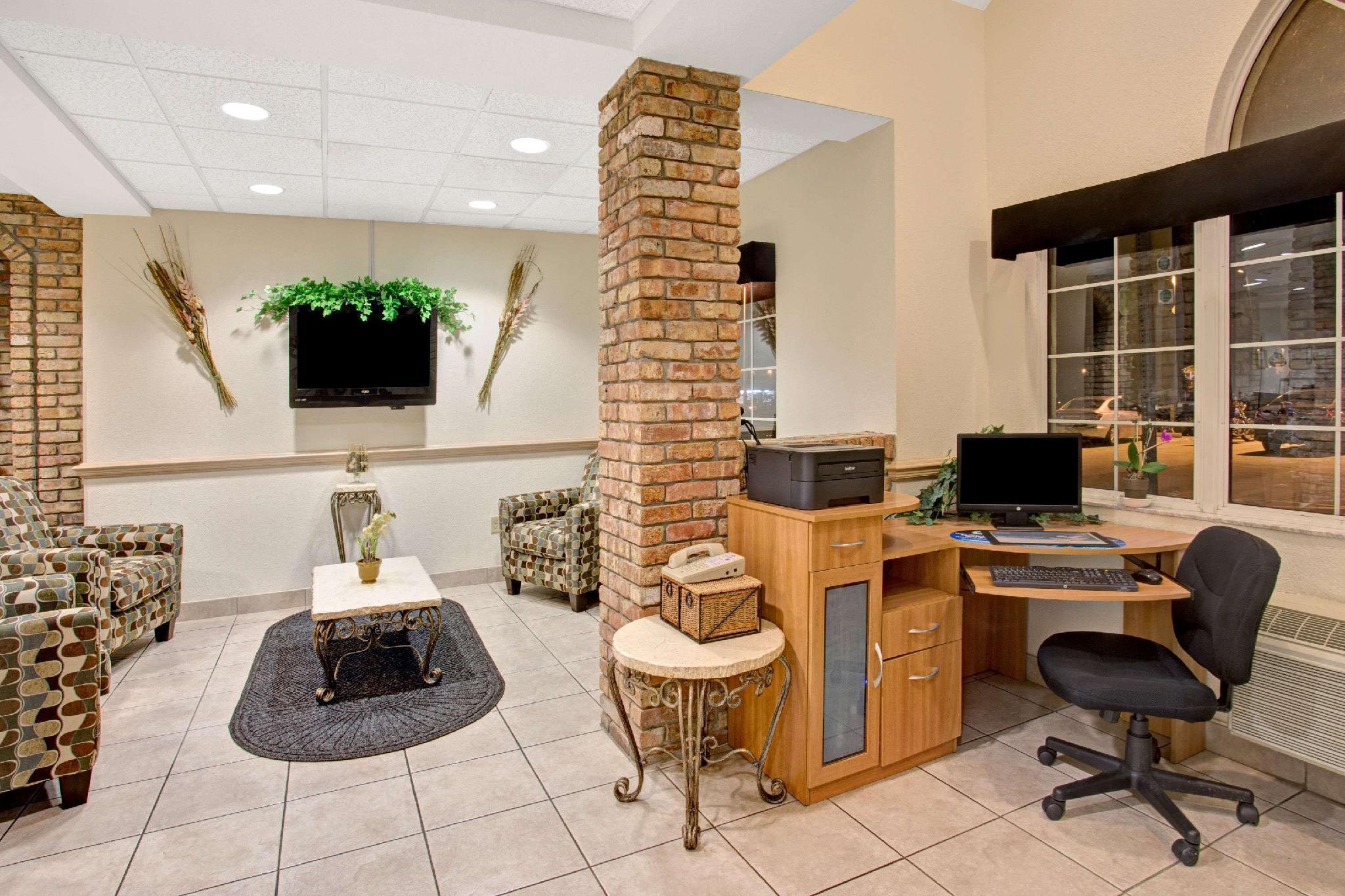 Microtel Inn And Suites By Wyndham - Lady Lake/ The Villages Εξωτερικό φωτογραφία